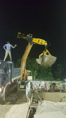 Brazo telescópico para excavadora de 24,8 m